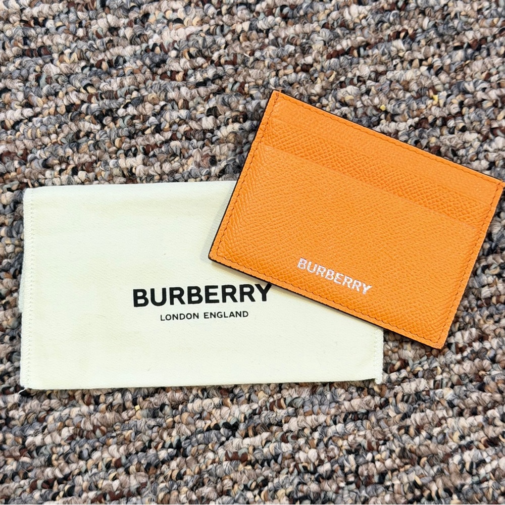 NWOT Burberry Tangerine Card Holder Dust Bag & certificate of authenticity